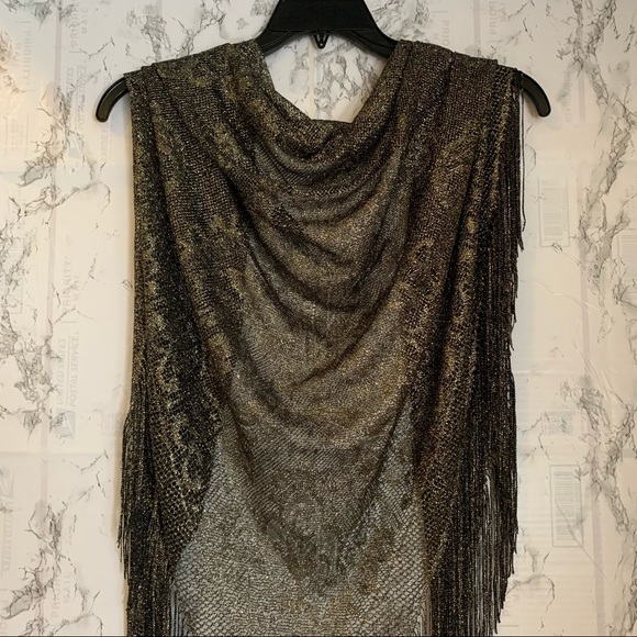 Specialty House Cover up - Picture 2 of 7